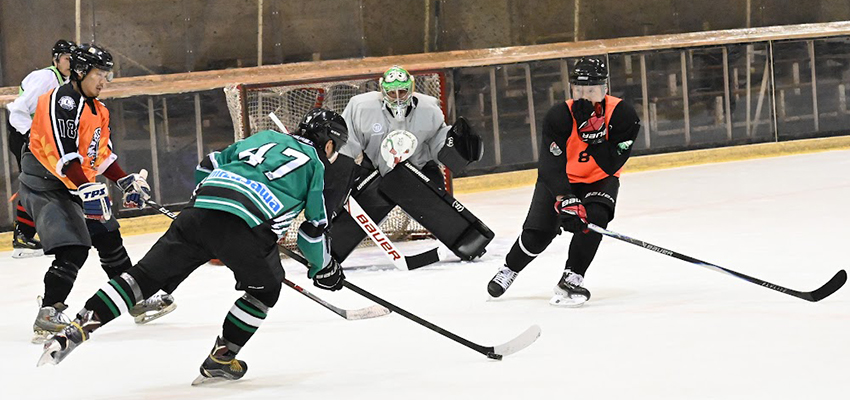 Northシニア、2P集中打で快勝